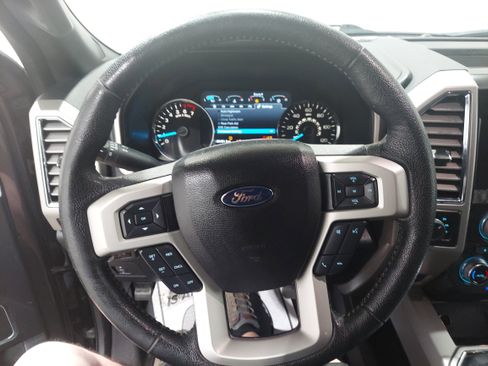 Used 2015 Ford F150 Lariat w/ Equipment Group 502A Luxury AWD/4WD image 10