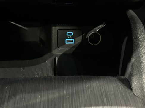 Used 2021 Ford Escape SE w/ Convenience Package FWD image 79