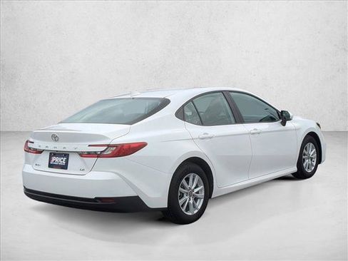Used 2026 Toyota Camry LE FWD image 5