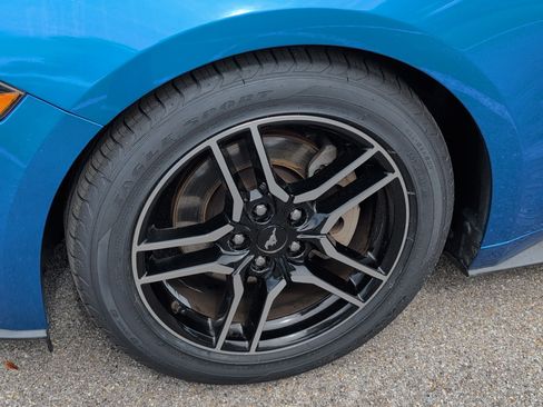 Used 2019 Ford Mustang Premium image 11