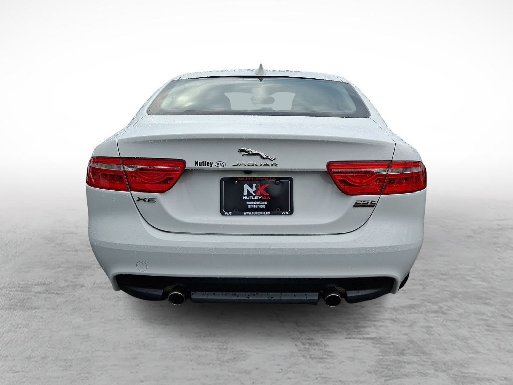 Used 2018 Jaguar XE Premium AWD/4WD image 5