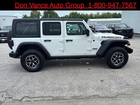 Used 2024 Jeep Wrangler Unlimited Rubicon AWD/4WD image 7