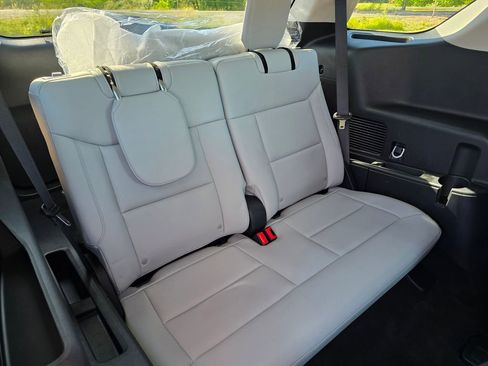 New 2026 Ford Explorer Platinum AWD/4WD image 23