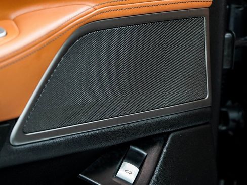 Used 2019 BMW 750i xDrive w/ Executive Package image 48