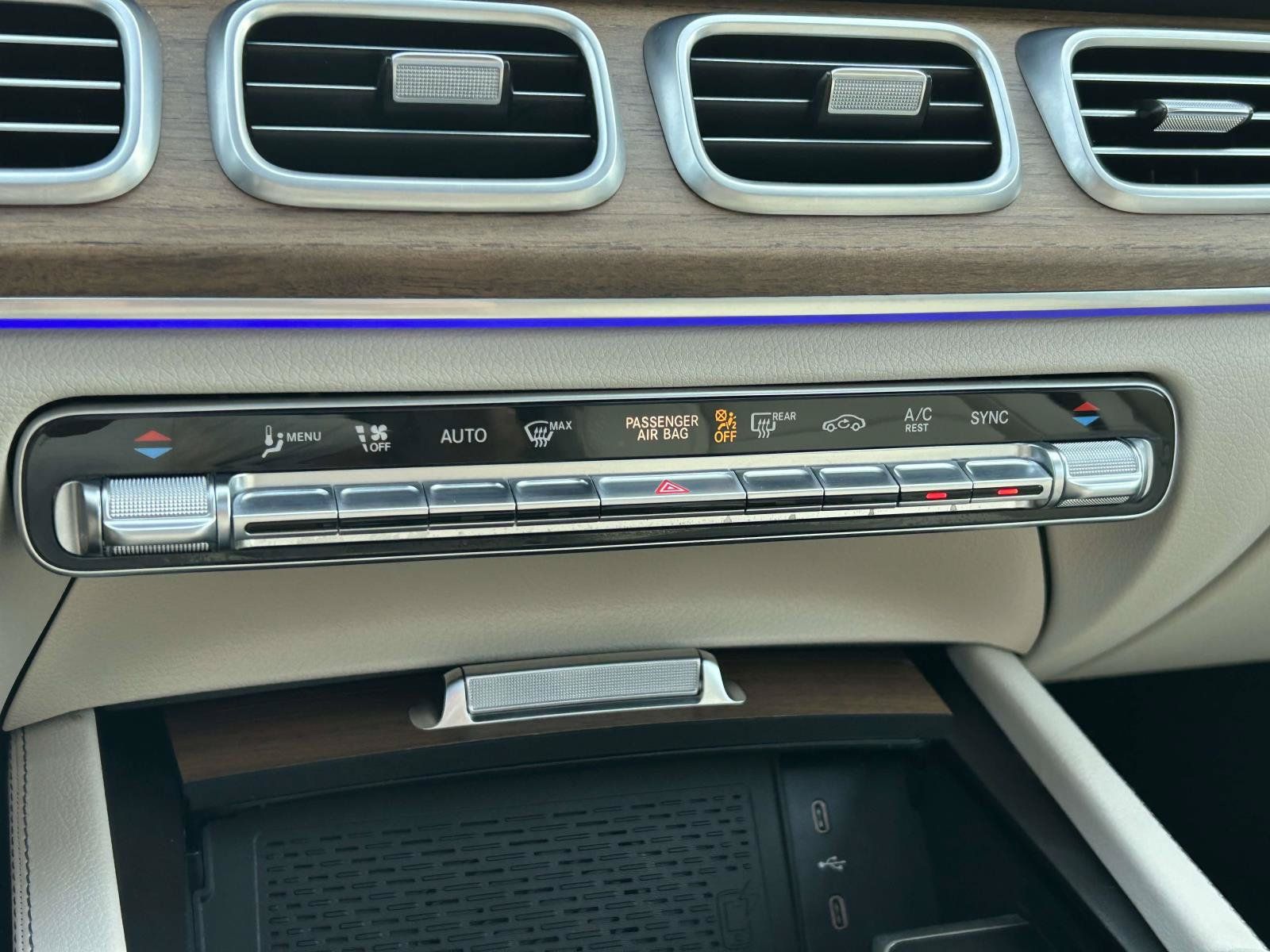 Certified 2025 Mercedes-Benz GLE 350 4MATIC image 33