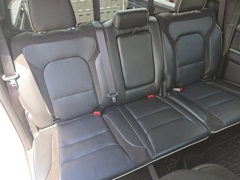 Used 2024 RAM 1500 Laramie AWD/4WD image 38