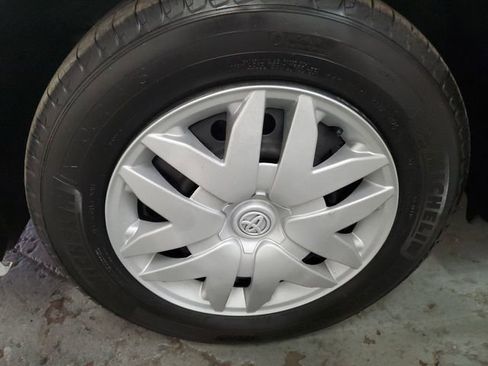 Used 2009 Toyota Sienna LE FWD image 27