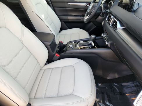 New 2025 MAZDA CX-5 AWD 2.5 S w/ Preferred Package image 5
