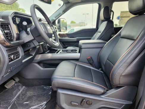 New 2026 Ford F250 Lariat w/ Black Appearance Package AWD/4WD image 18