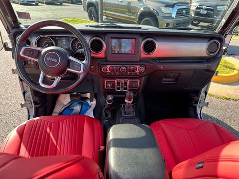 Used 2020 Jeep Gladiator Sport w/ Quick Order Package 24S AWD/4WD image 9