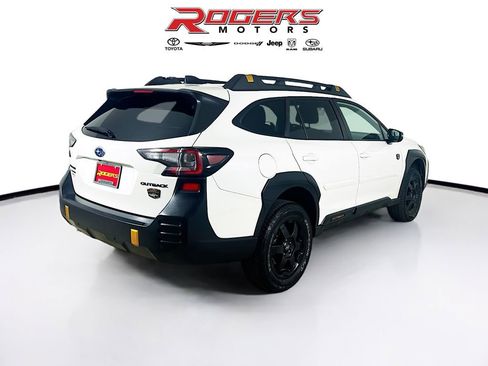 Certified 2024 Subaru Outback Wilderness AWD/4WD image 8