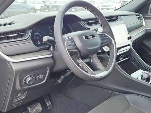 New 2026 Jeep Grand Cherokee Altitude RWD image 10