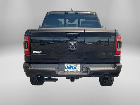 Used 2024 RAM 1500 Laramie AWD/4WD image 3