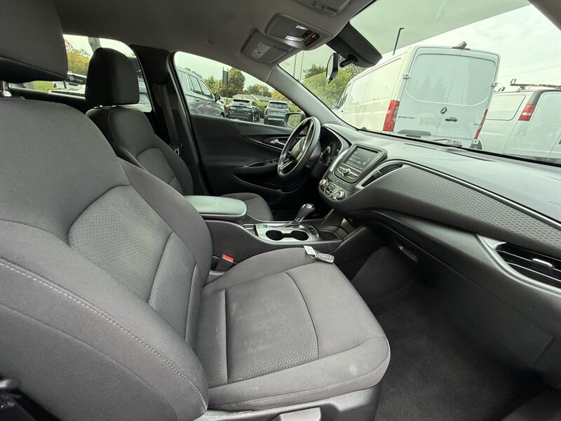 Used 2017 Chevrolet Malibu LS FWD image 14