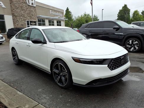 New 2026 Honda Accord SE image 2