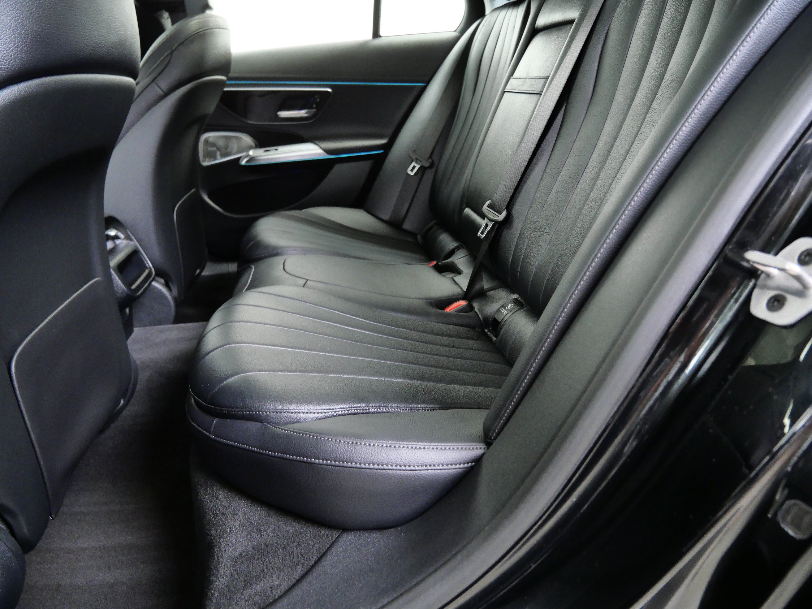 Used 2024 Mercedes-Benz E 450 4MATIC Sedan image 17