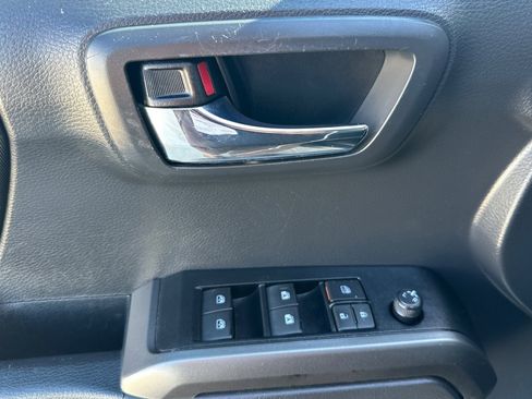 Certified 2022 Toyota Tacoma TRD Off-Road w/ TRD Premium Off Road Package image 10