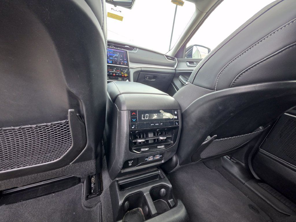 Used 2021 Jeep Grand Cherokee L Limited AWD/4WD image 20