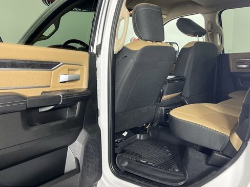 Used 2019 RAM 2500 Big Horn image 25
