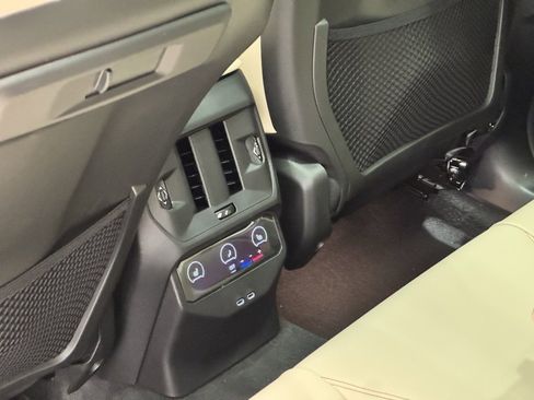 Used 2026 BMW X3 xDrive30 w/ Convenience Package image 19