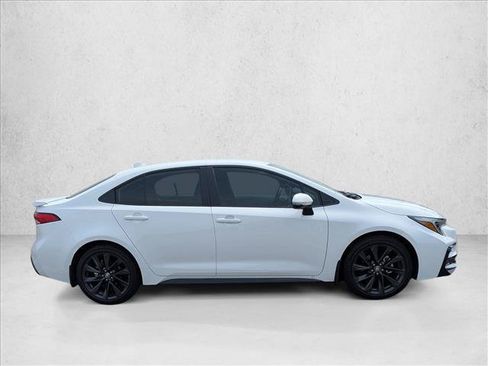 Certified 2026 Toyota Corolla SE w/ SE Package FWD image 4