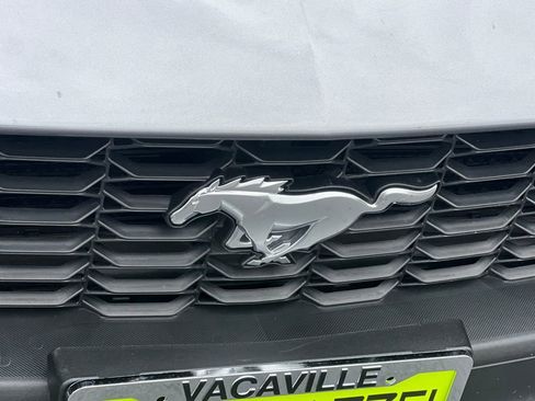 Used 2025 Ford Mustang Convertible RWD image 8