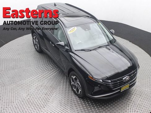 Used 2023 Hyundai Tucson SEL w/ Convenience Package AWD/4WD image 3