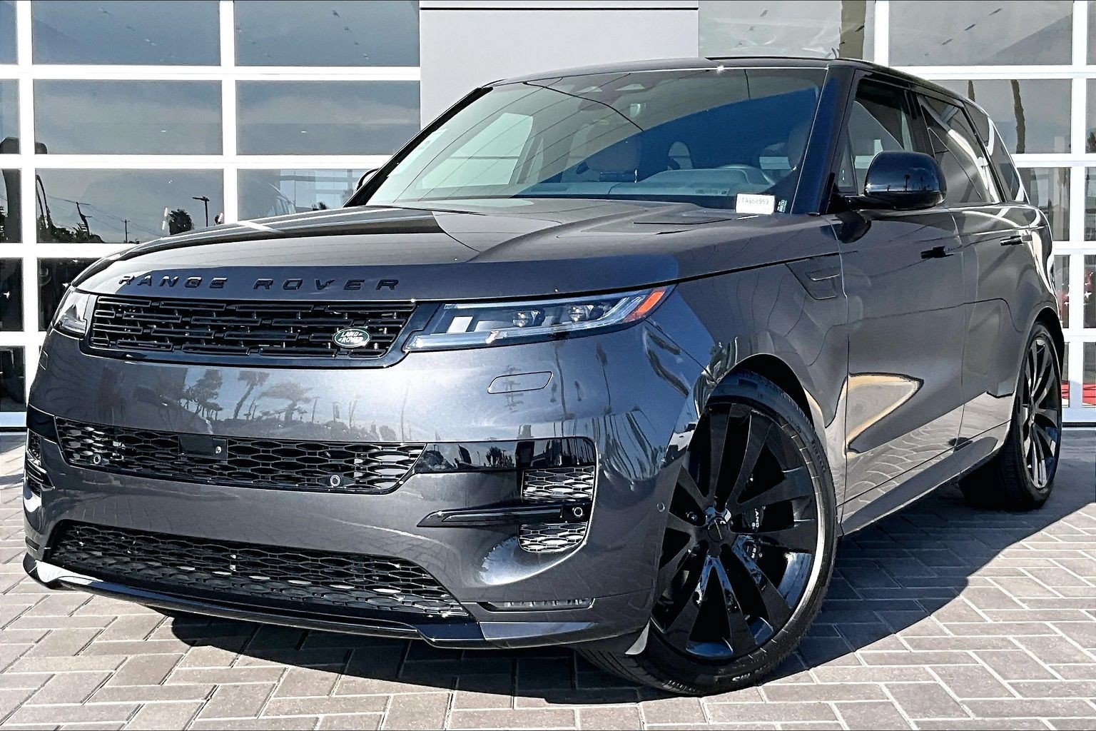 New 2026 Land Rover Range Rover Sport Dynamic SE AWD/4WD image 1