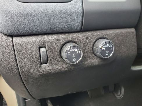 Used 2022 Chevrolet Colorado Z71 image 21