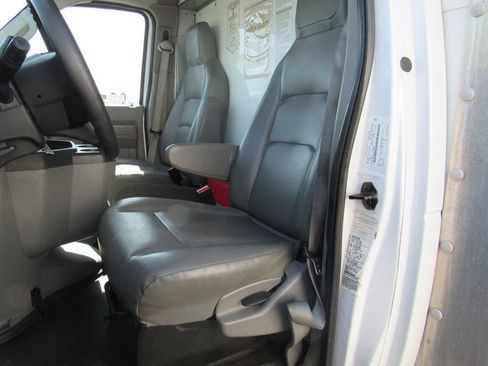 Used 2022 Ford E-350 and Econoline 350 Super Duty RWD image 24