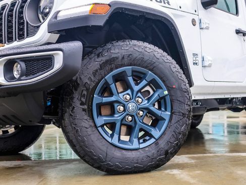 New 2026 Jeep Gladiator Mojave AWD/4WD image 2