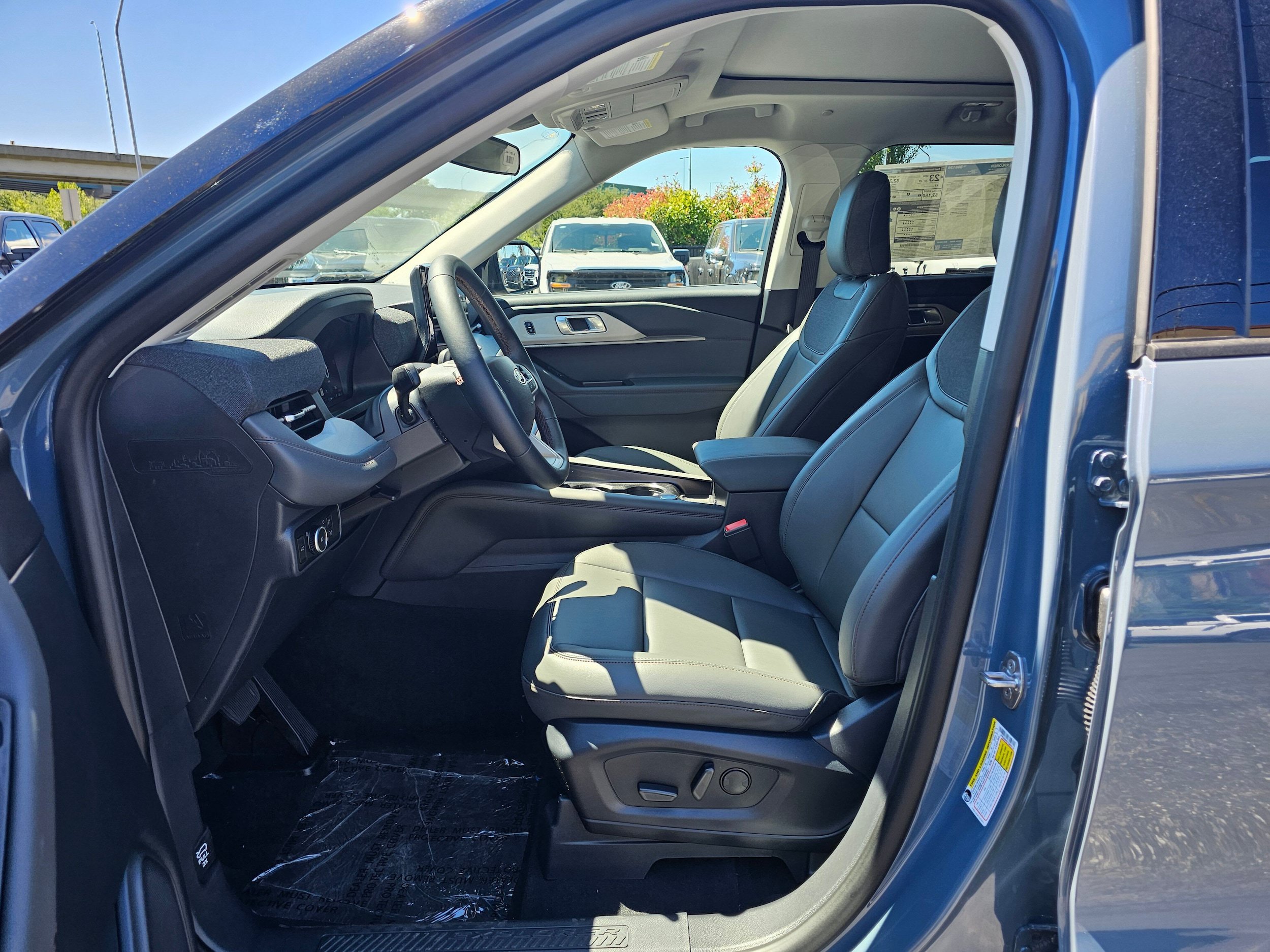 New 2026 Ford Explorer Active w/ Active Comfort Package AWD/4WD image 15