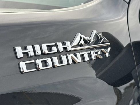 Used 2024 Chevrolet Silverado 2500 High Country w/ High Country Premium Package image 14