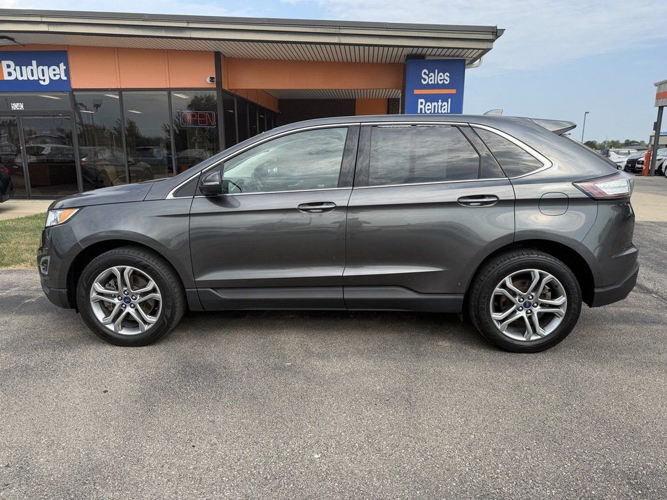 Used 2017 Ford Edge Titanium w/ Equipment Group 301A AWD/4WD image 2