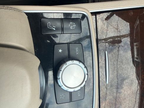 Used 2014 Mercedes-Benz E 350 Cabriolet image 21