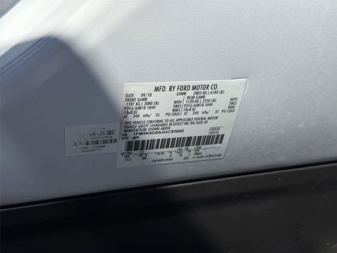Used 2018 Ford Explorer XLT w/ Equipment Group 201A AWD/4WD image 23