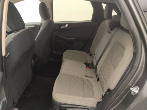 Used 2020 Ford Escape SE FWD image 18