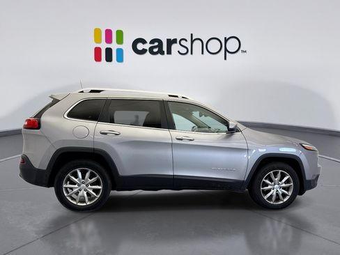 Used 2018 Jeep Cherokee Limited AWD/4WD image 6