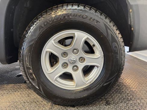 Used 2005 Dodge Dakota SLT AWD/4WD image 28
