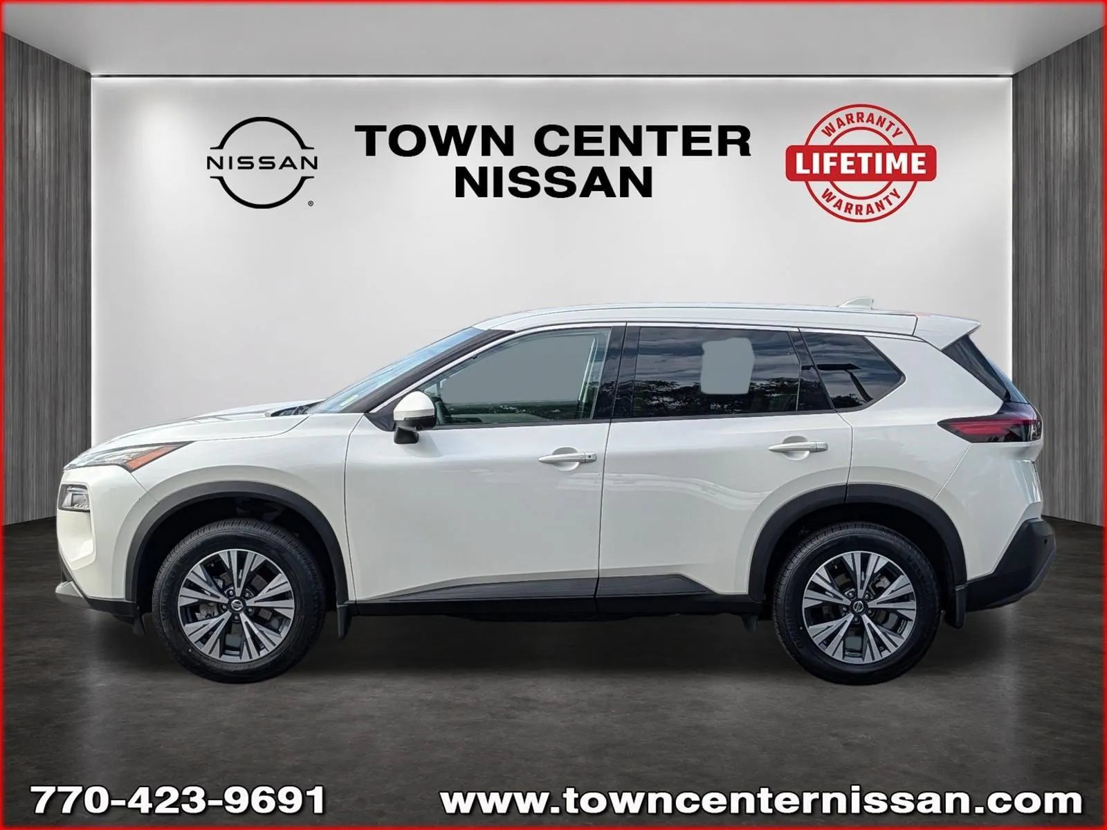 Used 2021 Nissan Rogue SV FWD image 4
