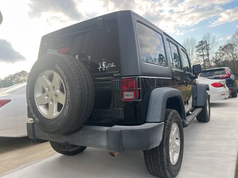 Used 2017 Jeep Wrangler Unlimited Sport w/ Quick Order Package 24S AWD/4WD image 4
