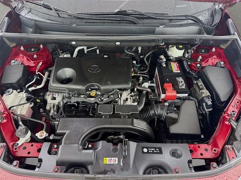 Used 2021 Toyota RAV4 XLE FWD image 28