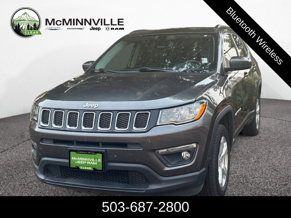 Used 2018 Jeep Compass Latitude w/ Cold Weather Group AWD/4WD image 1