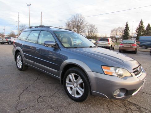 Used 2005 Subaru Outback 3.0R VDC Limited image 21