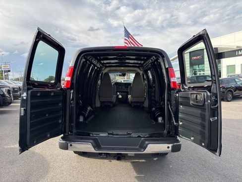 New 2025 Chevrolet Express 2500 w/ Driver Convenience Package image 23