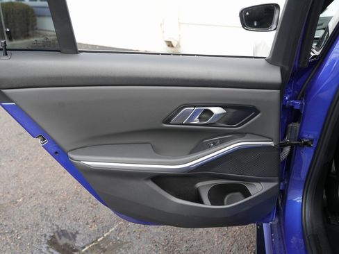 Used 2022 BMW 330i xDrive Sedan w/ M Sport Package image 61