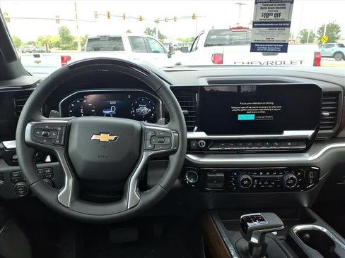 New 2026 Chevrolet Silverado 1500 High Country w/ Technology Package AWD/4WD image 13