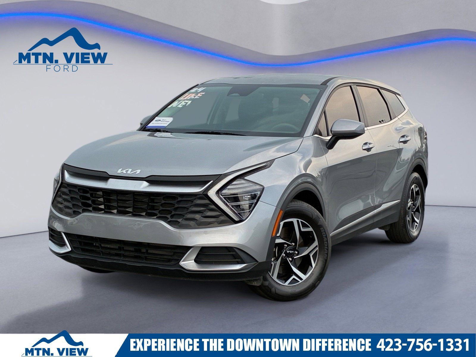 Used 2024 Kia Sportage LX FWD image 1