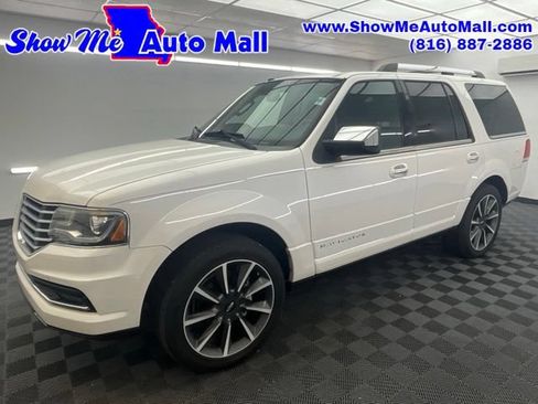 Used 2017 Lincoln Navigator Reserve AWD/4WD image 1