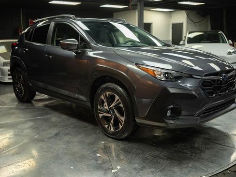 Used 2024 Subaru Crosstrek 2.0i Premium AWD/4WD image 5
